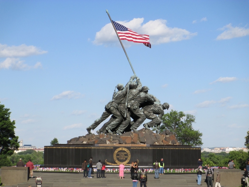 An impressive and fitting memorial to the Marine Corps Arlington Iwo Jima Virginia