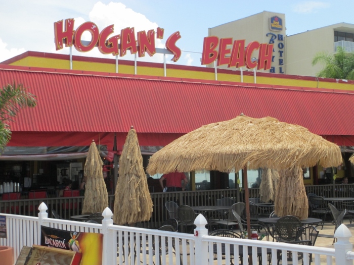 Hogan's Beach outdoors bar